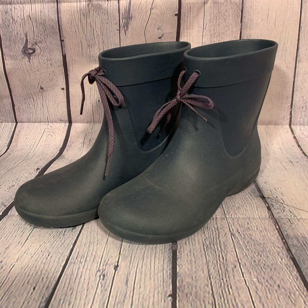 Crocs Womens Freesail Shorty Rain Boot Navy Size 6 Waterproof Casual Ourdoor